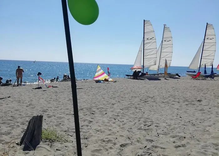 Helles Freundliche Fuer Naturisten Fkk Auf Korsika